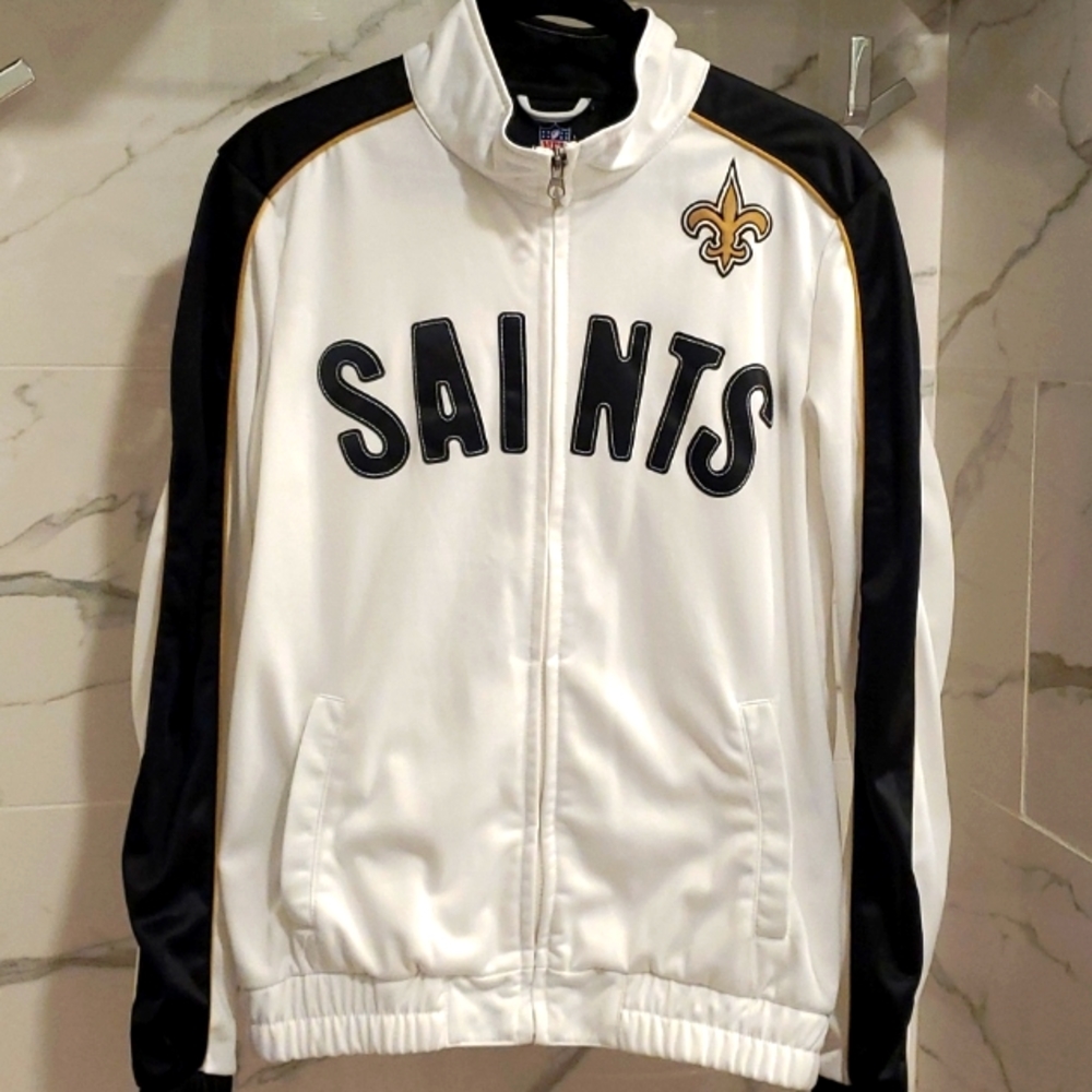 NFL Saints football sweater. Size medium
